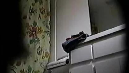 خدمتکار جوان و جذاب ویدیو سکس با مادر